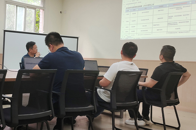 軟件工程研究所周例會網(wǎng)絡(luò)工程專題討論紀要